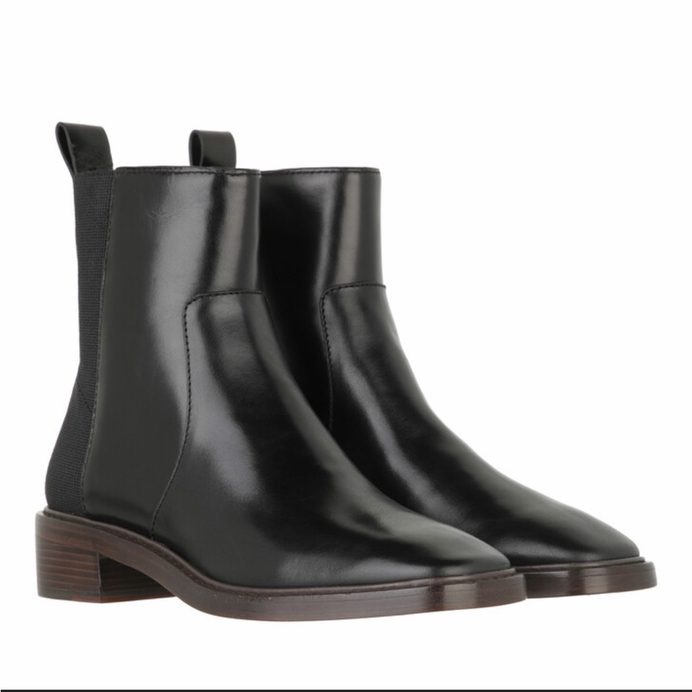 Tory Burch Square Toe Chelsea Boots Perfect Black Size 8.5